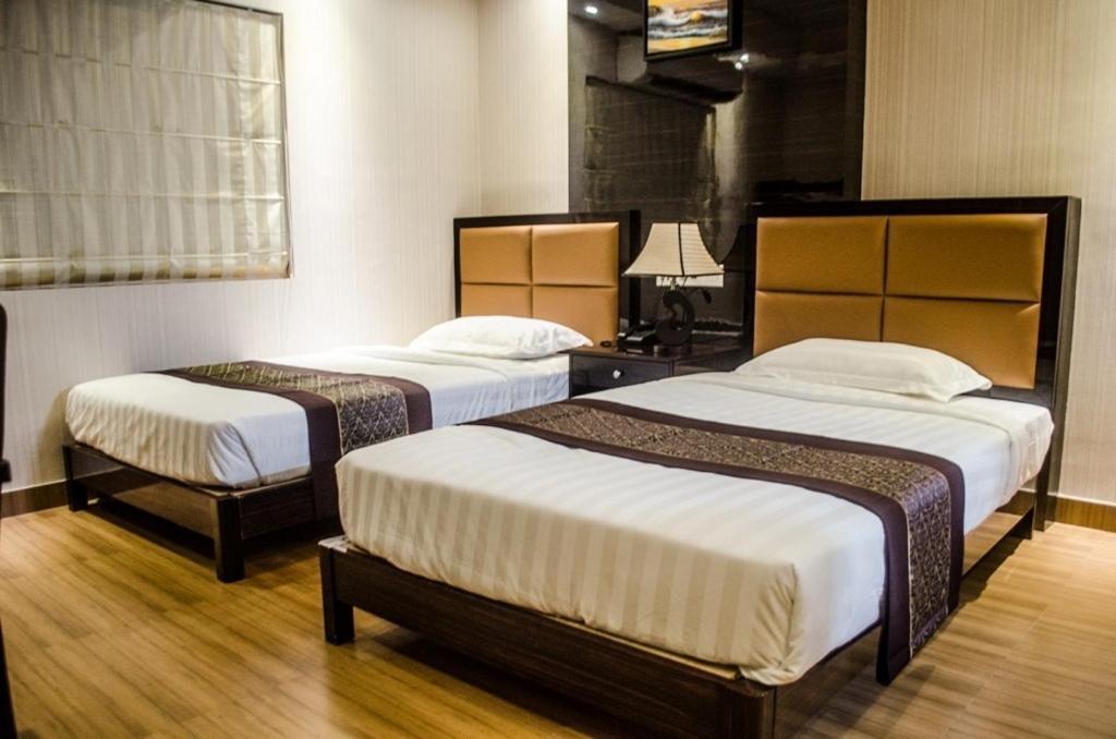 Hotel Comfotel Calcutta Extérieur photo